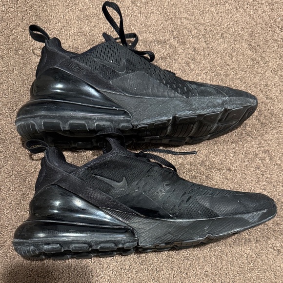 Nike Air Max 270’s - Picture 6 of 6